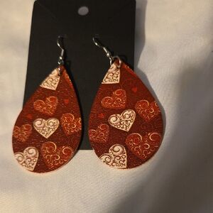 Chic Heart Drop Earrings in Red and Gold